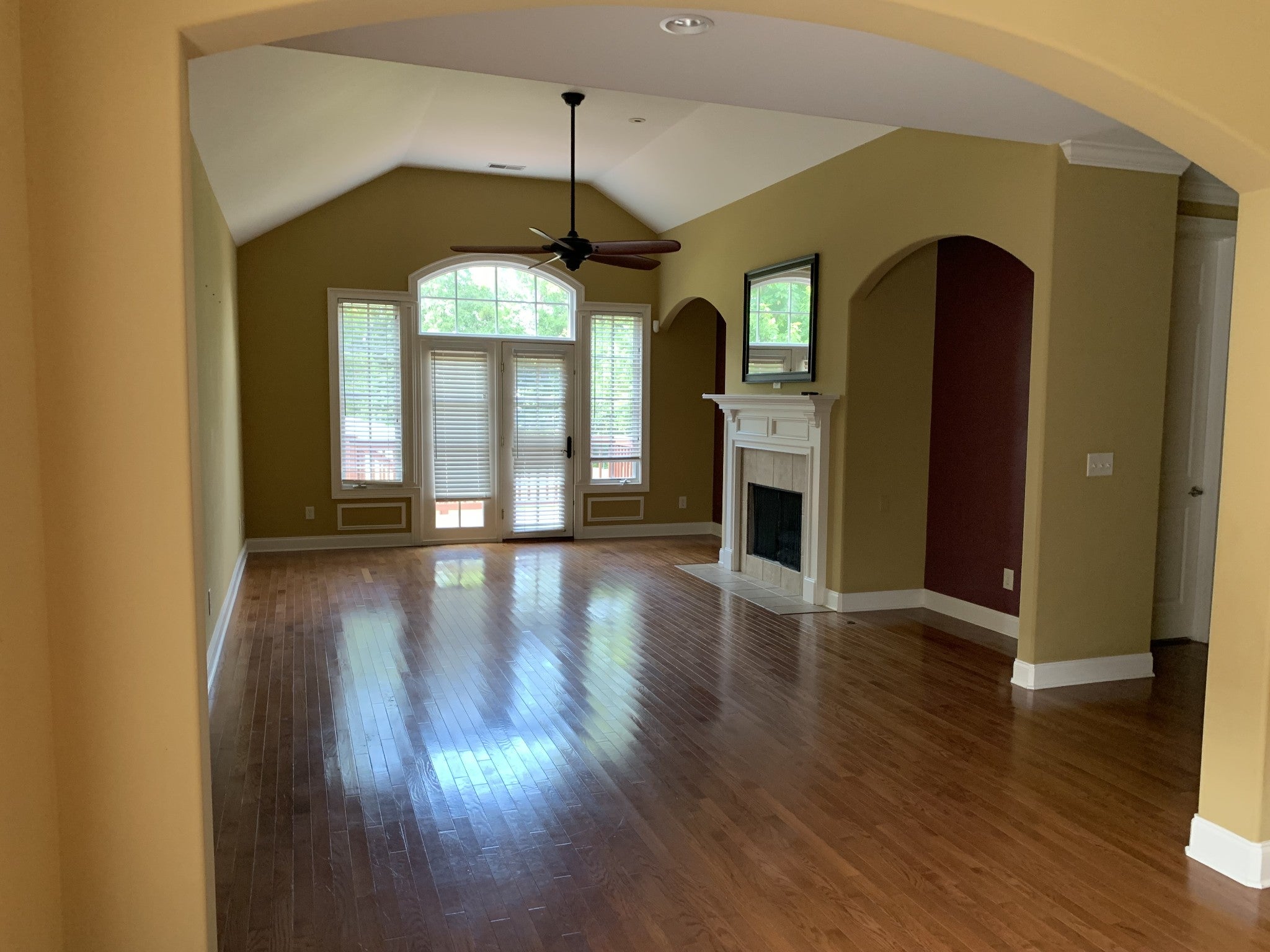 136 Nickolas Cir