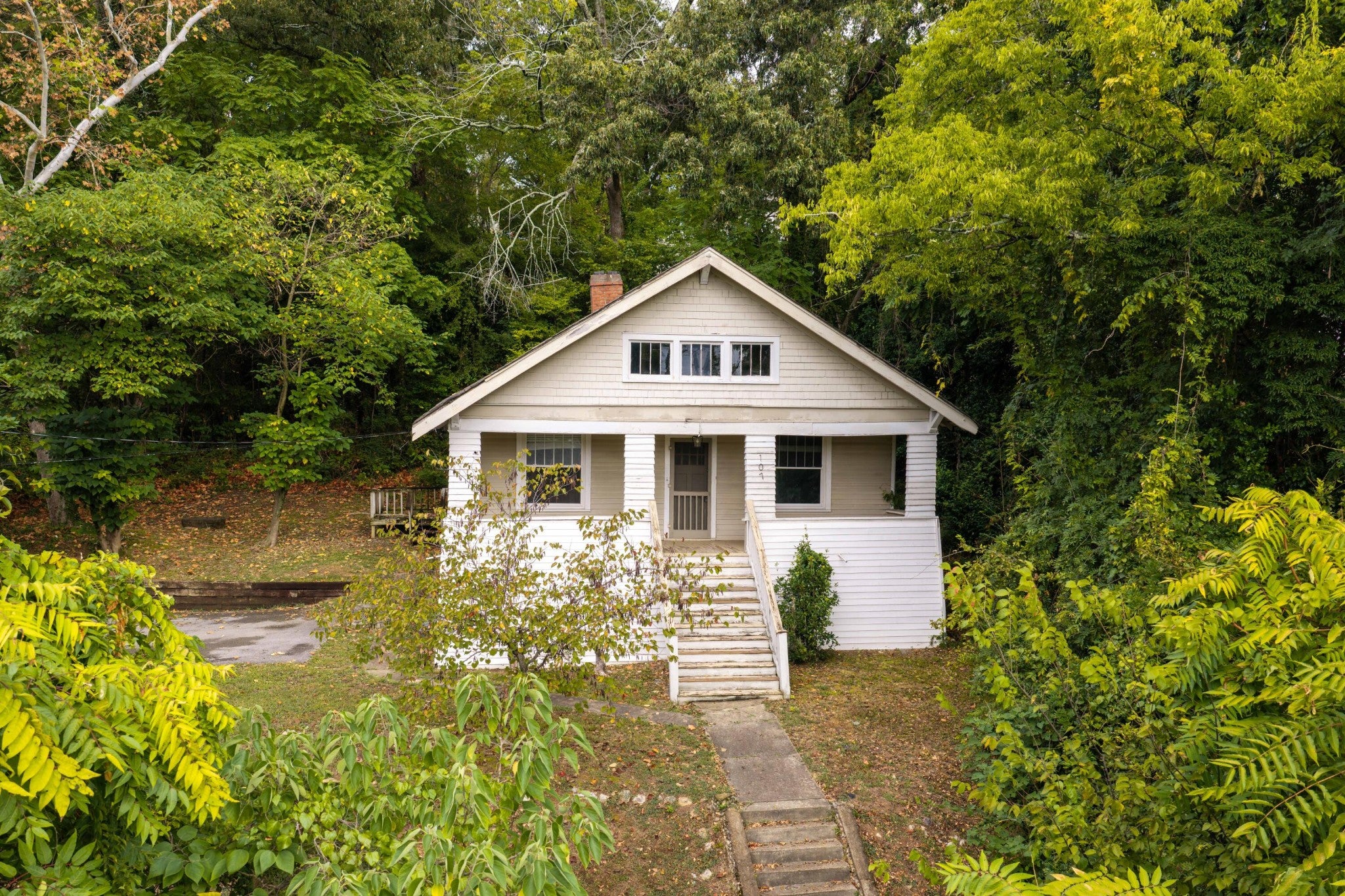 107 S Seminole Drive