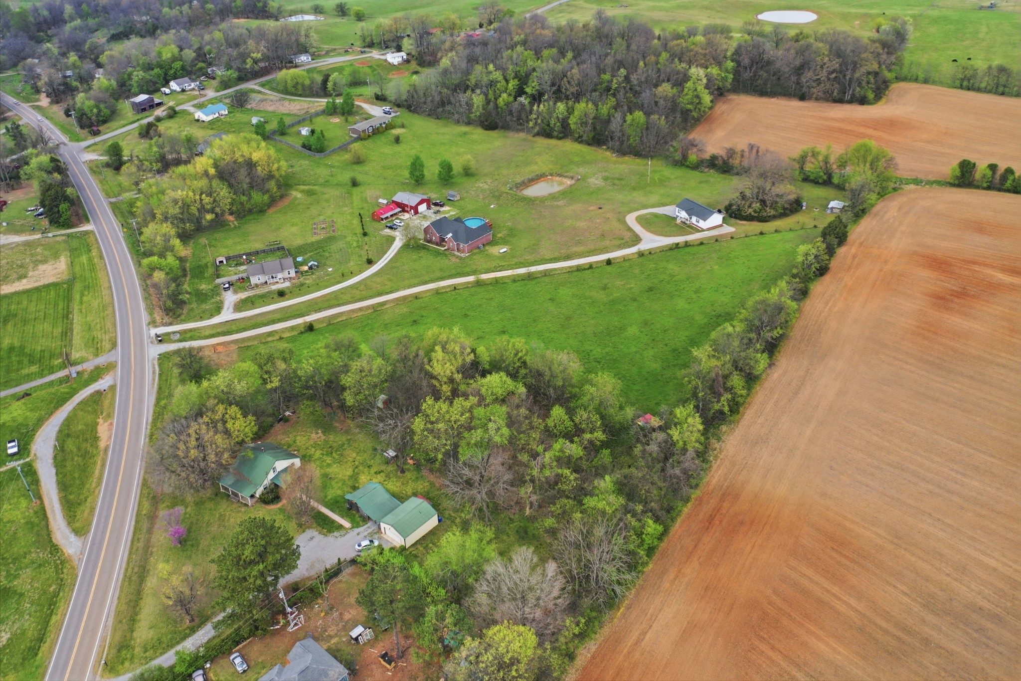 6483 Highway 161