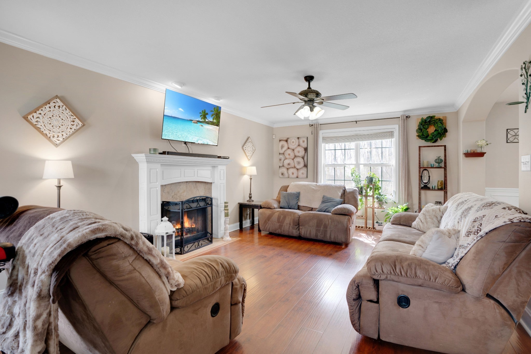 3654 Fox Tail Dr