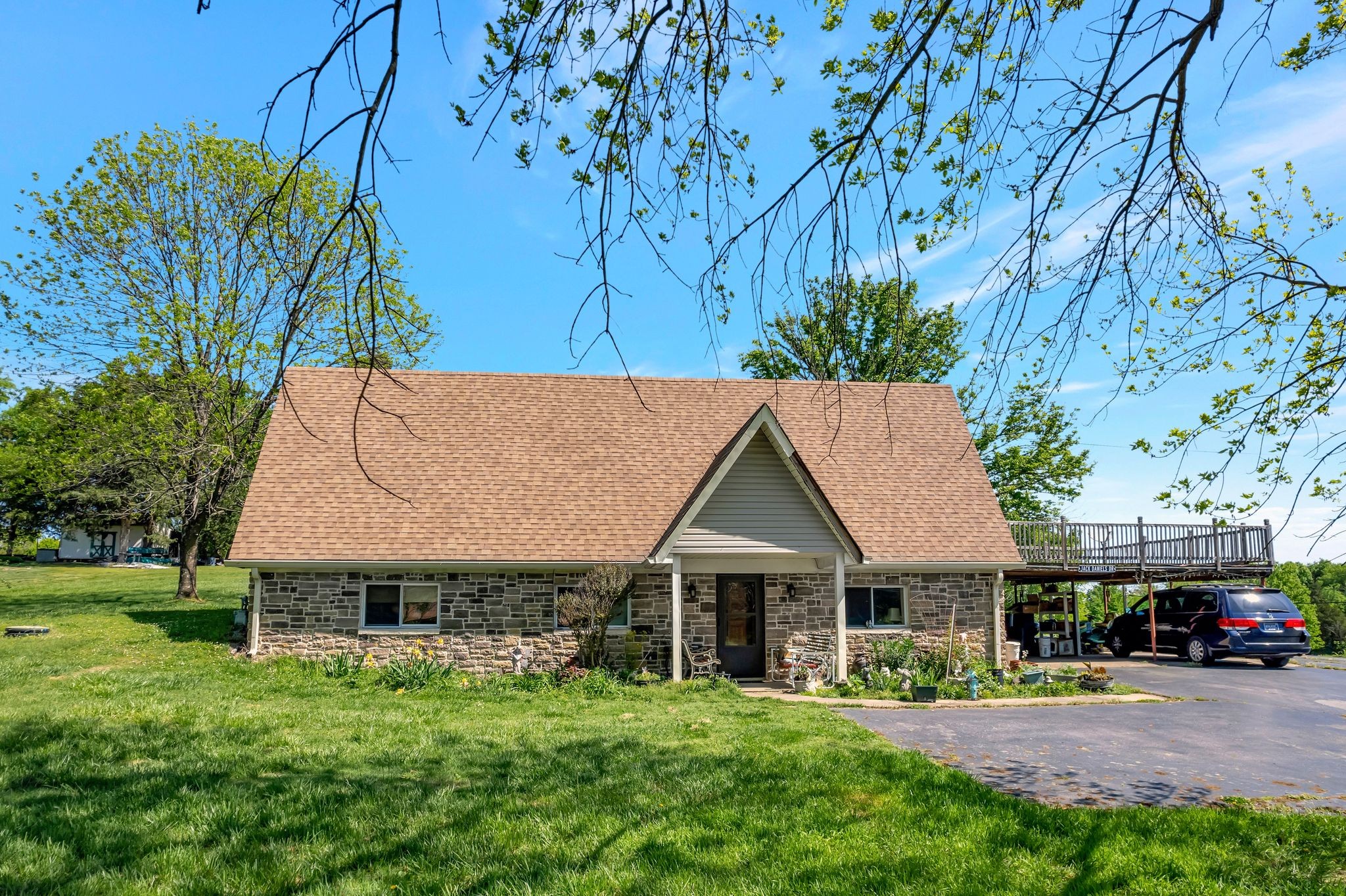 6391 Central Pike