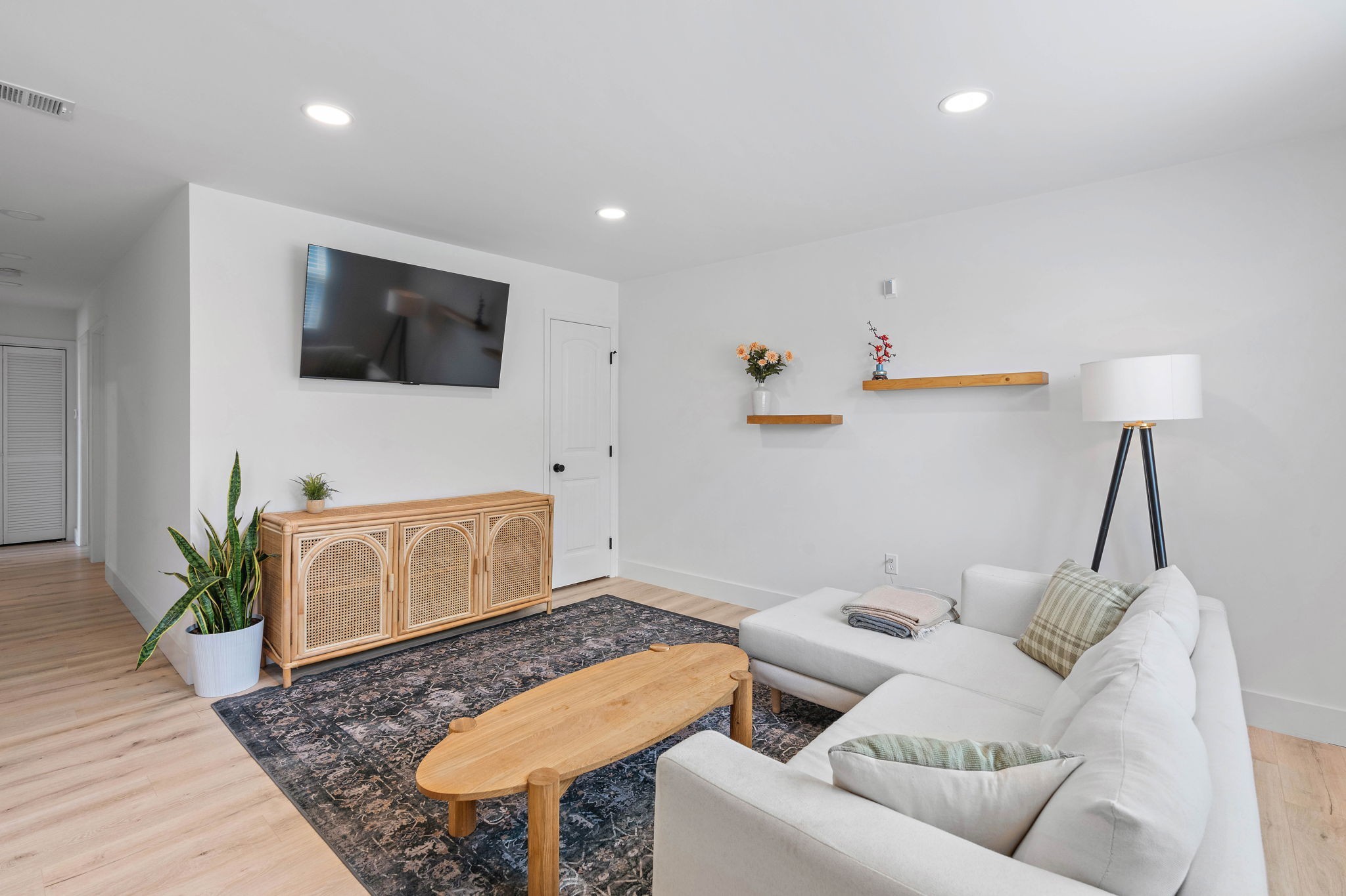 1056 Cheyenne Blvd