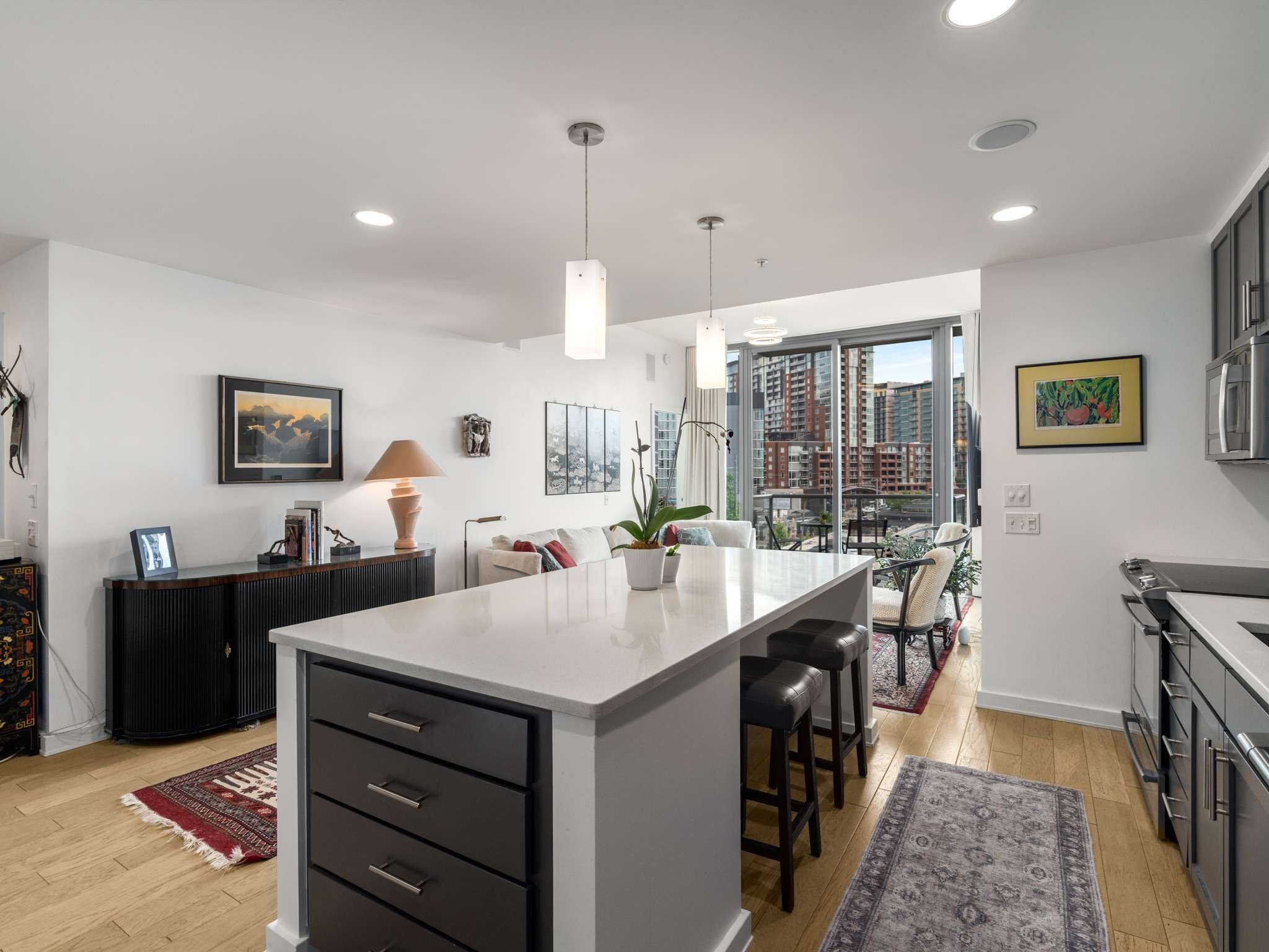 1212 Laurel St 304