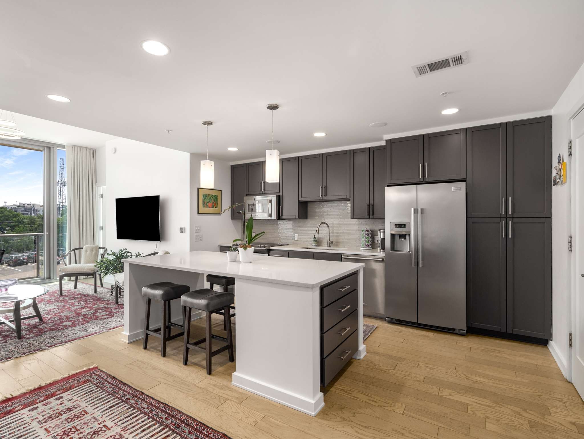 1212 Laurel St 304