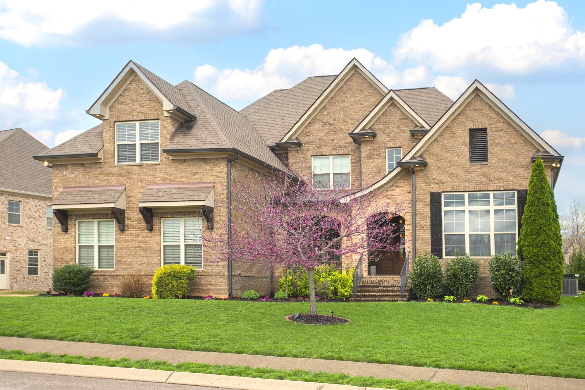 7003 Kidman Ln