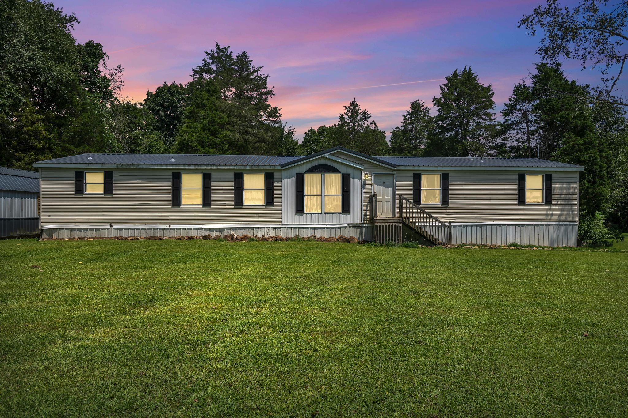 831 Coaling Rd