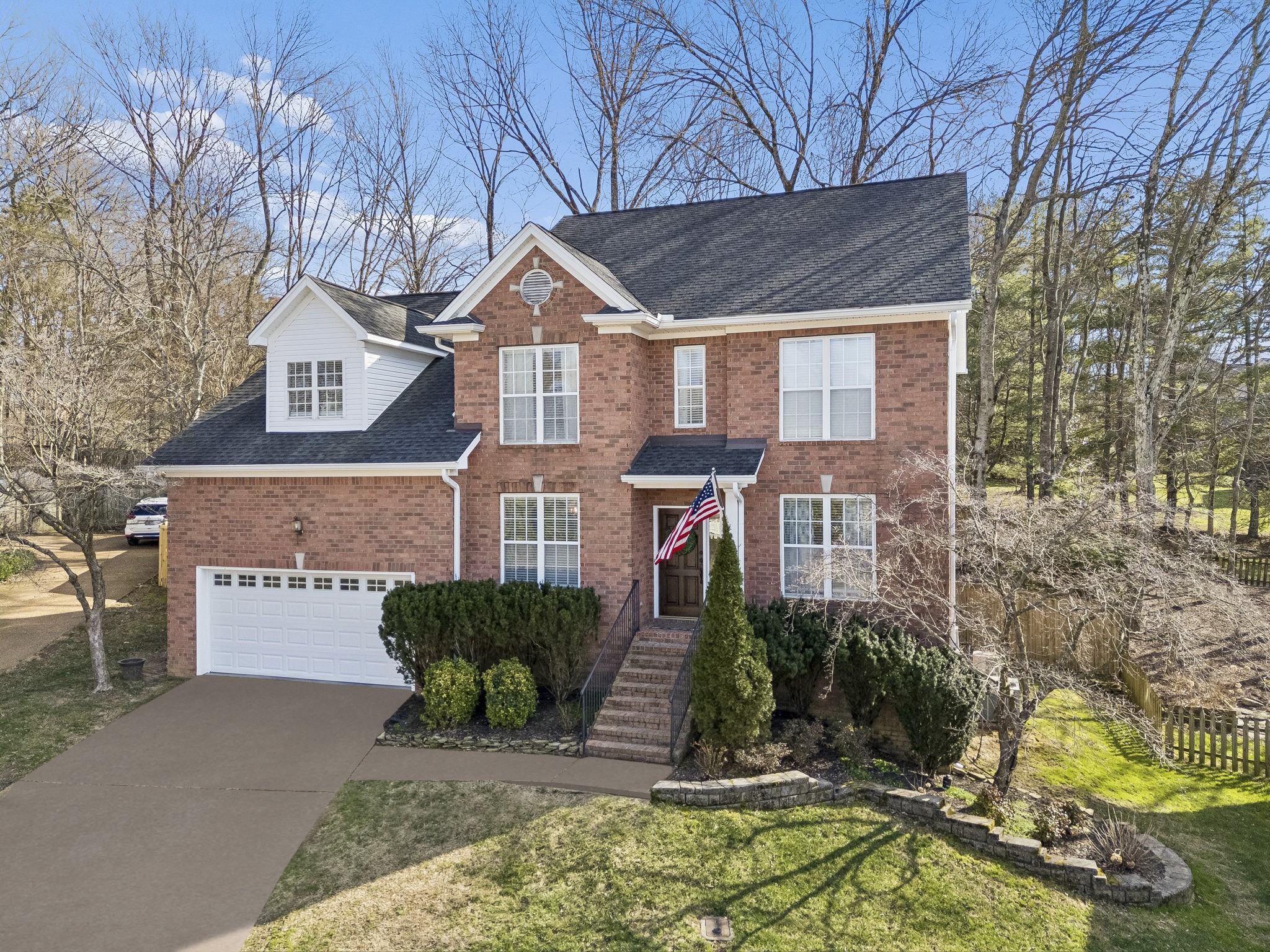 211 Eastgate Crescent Pl