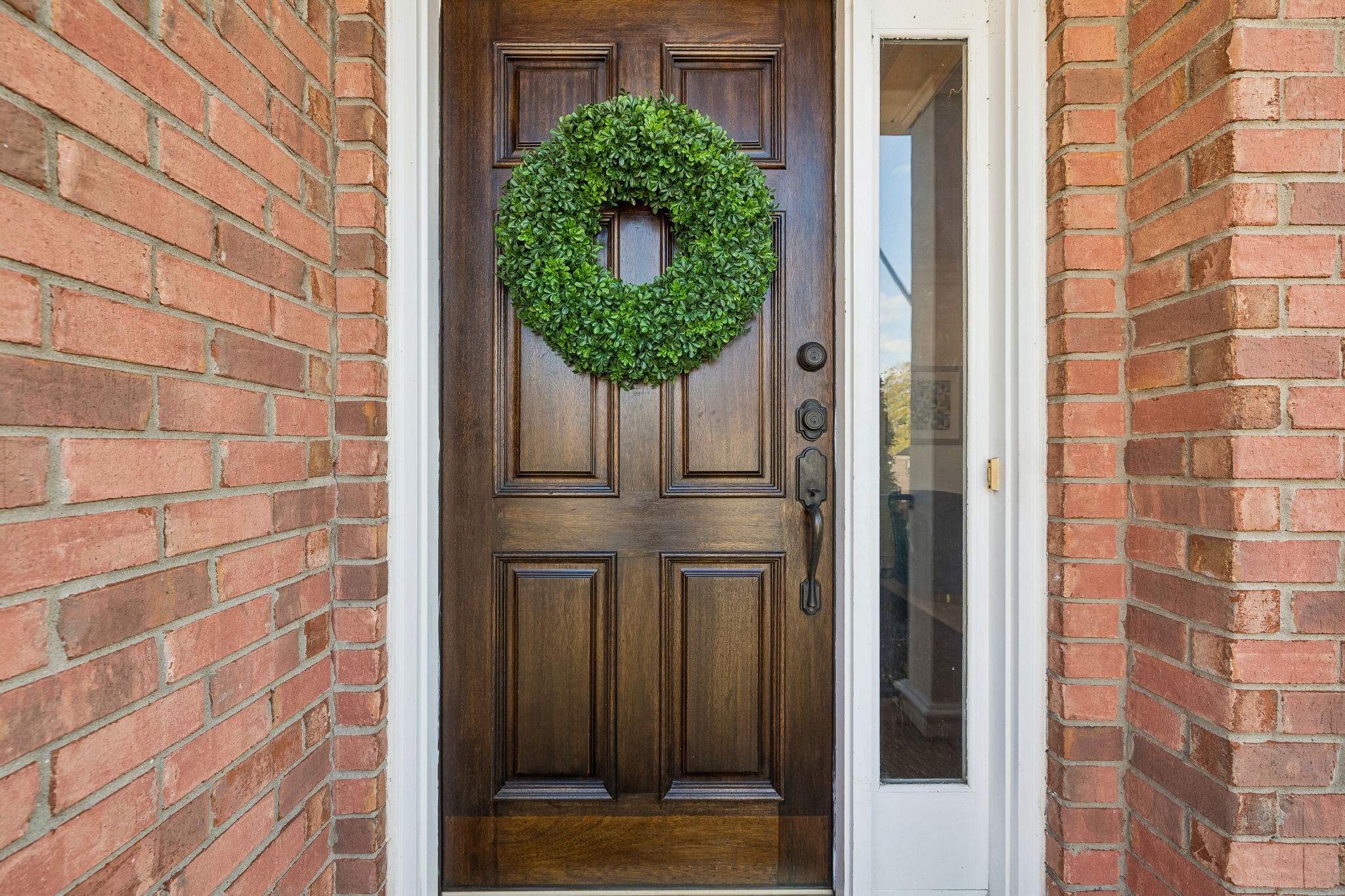 211 Eastgate Crescent Pl