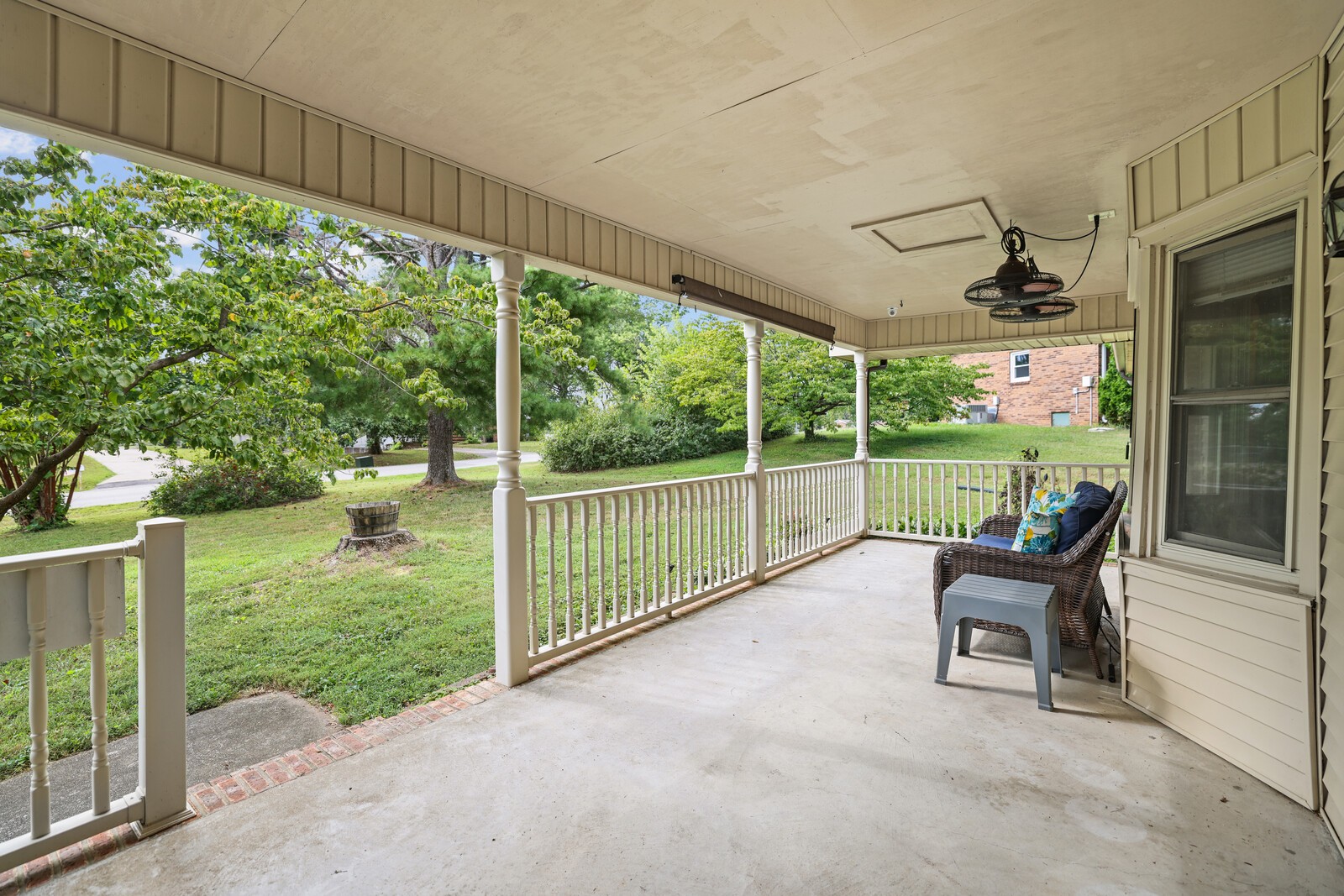 1775 Auburn Dr
