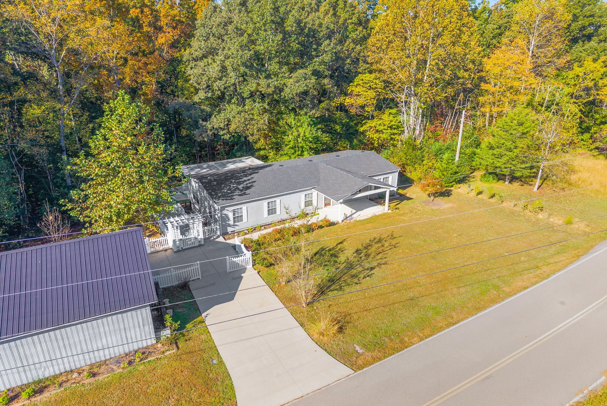 1551 Harrell Ln