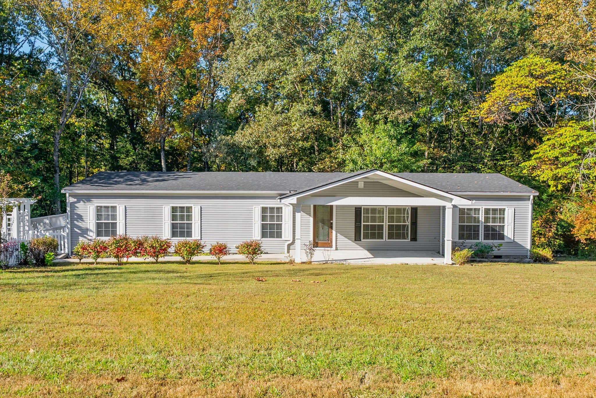 1551 Harrell Ln