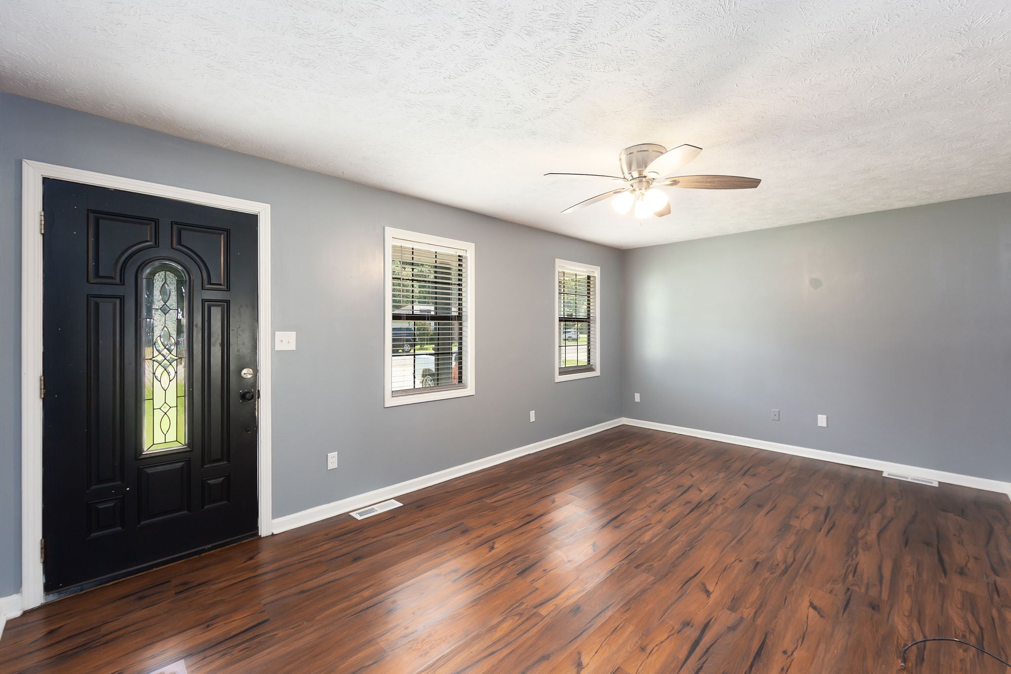 19 Dyer Creek Ln