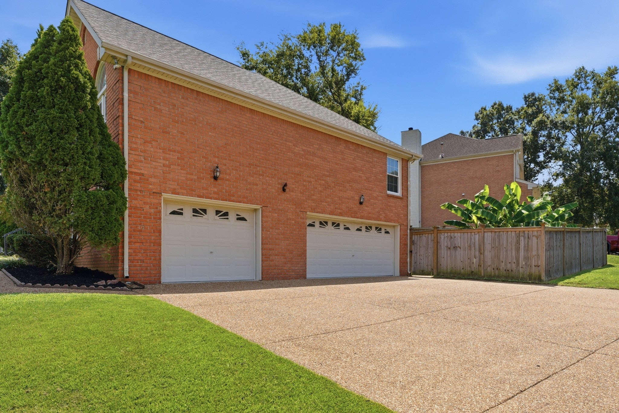4001 Windwood Ln