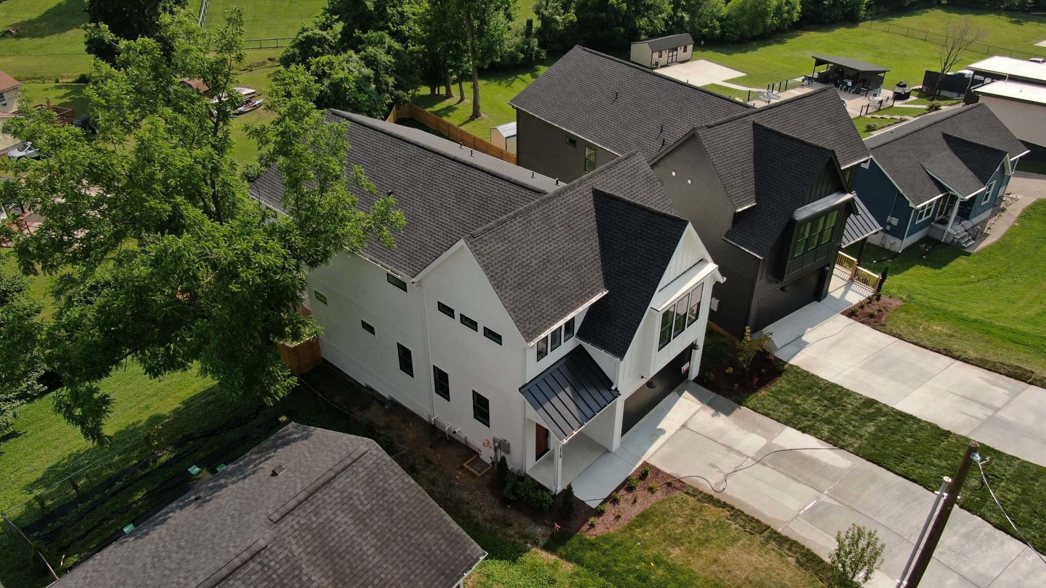 2428 Brittany Dr