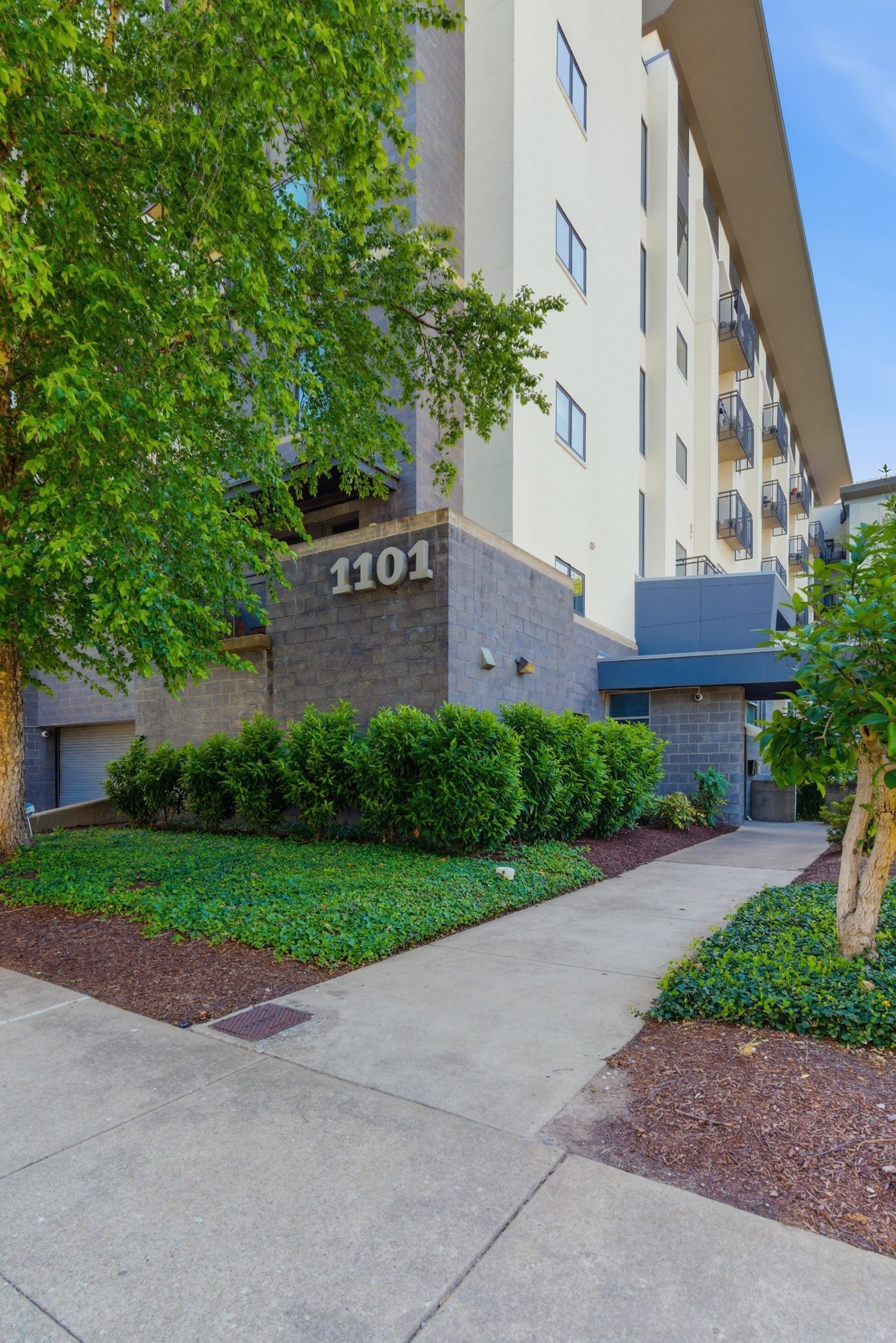 1101 18th Ave S 612