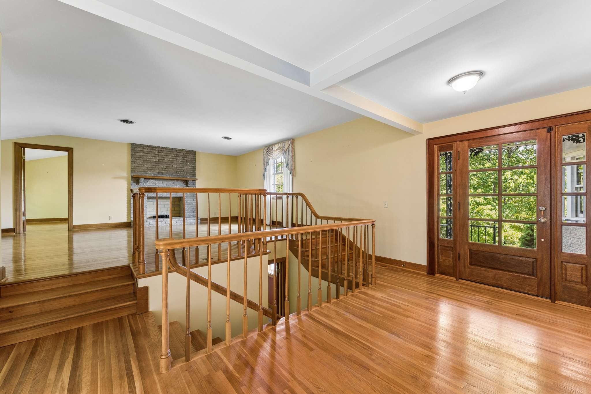 1091 Hidden Valley Rd