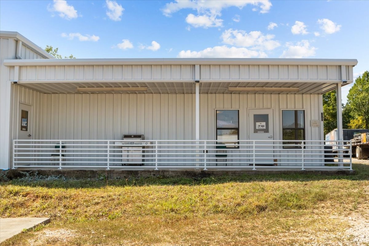 107 Young Rd