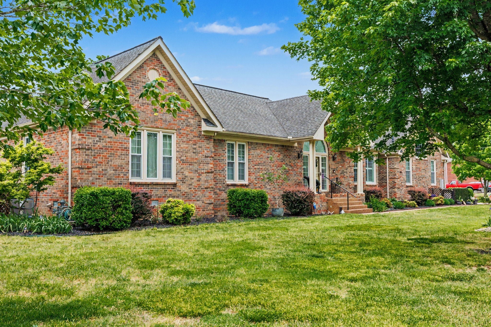 201 Buchanan Cir