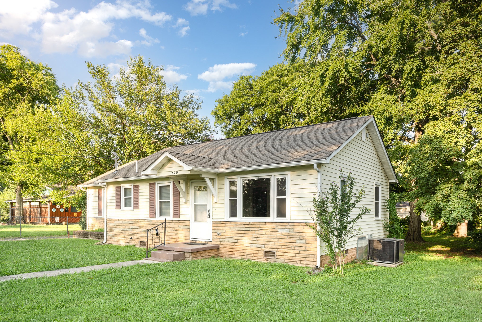 1620 Idlewood Dr