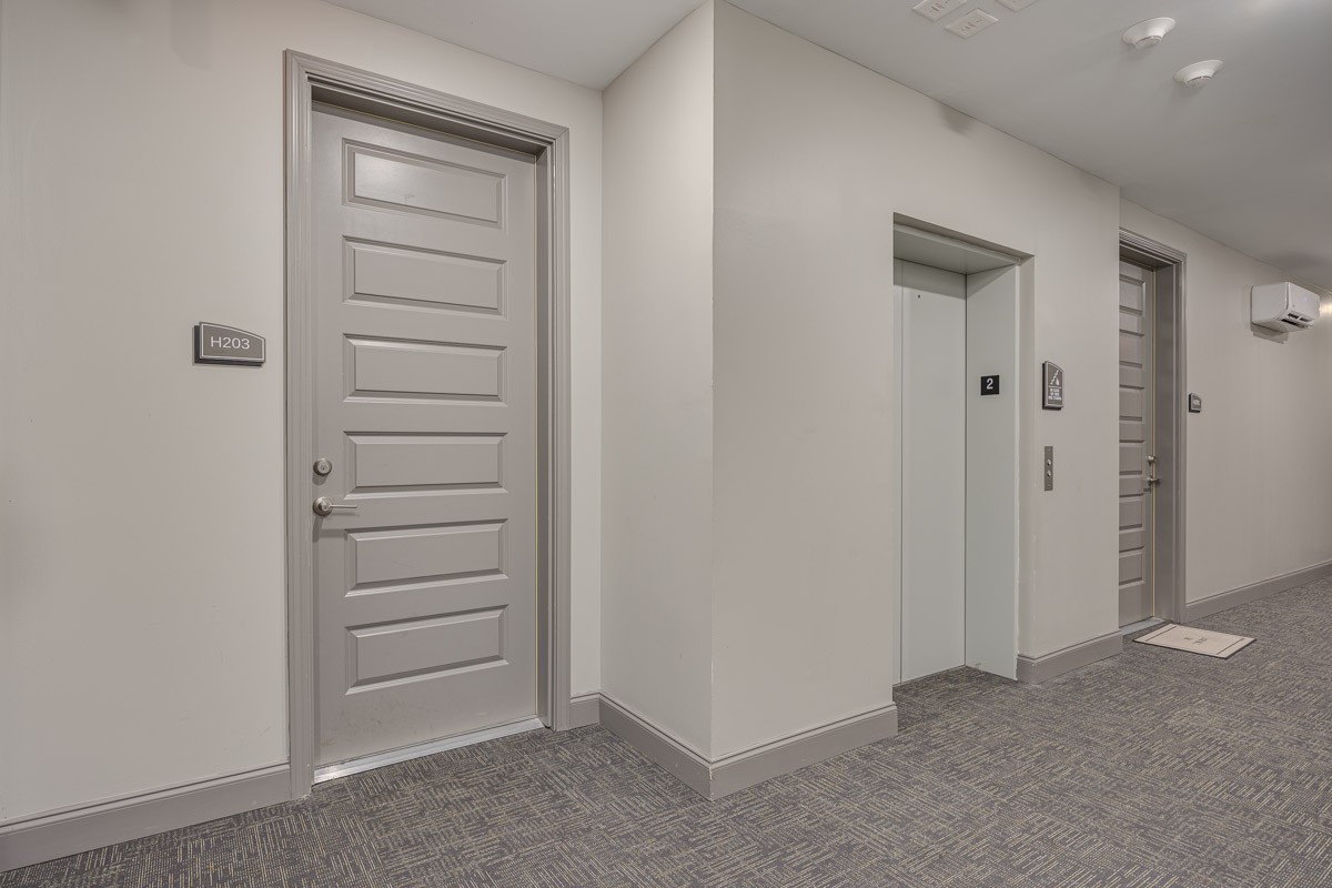 2000 Shadow Green Dr H-203