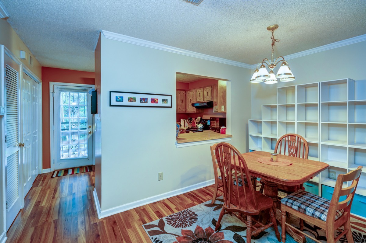 469 Hickory Glade Dr