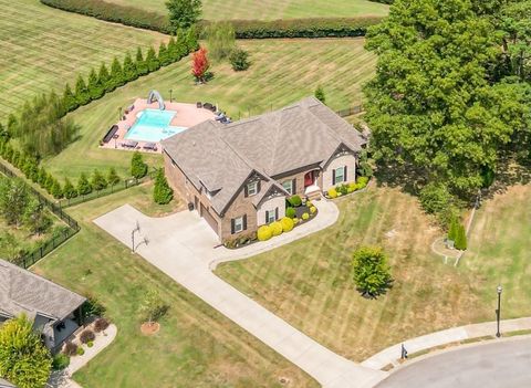 82 Deer Run Rd Cross Plains TN 37049