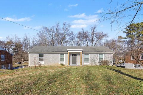 Photo of 652 Harding Pl, Nashville, TN 37211 (MLS # 3123409)