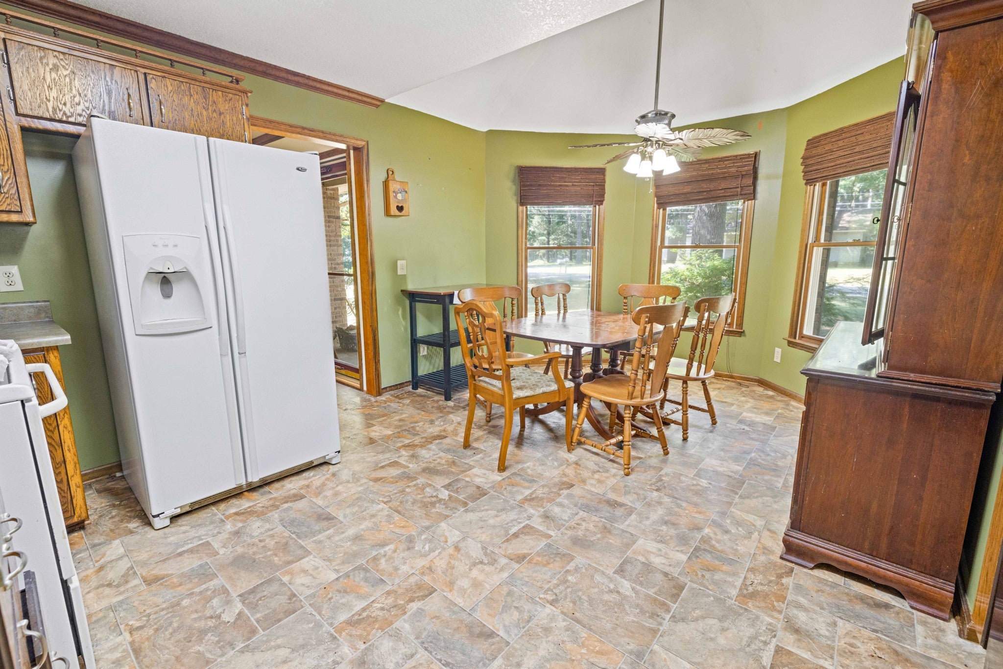 366 Oak Leaf Cir