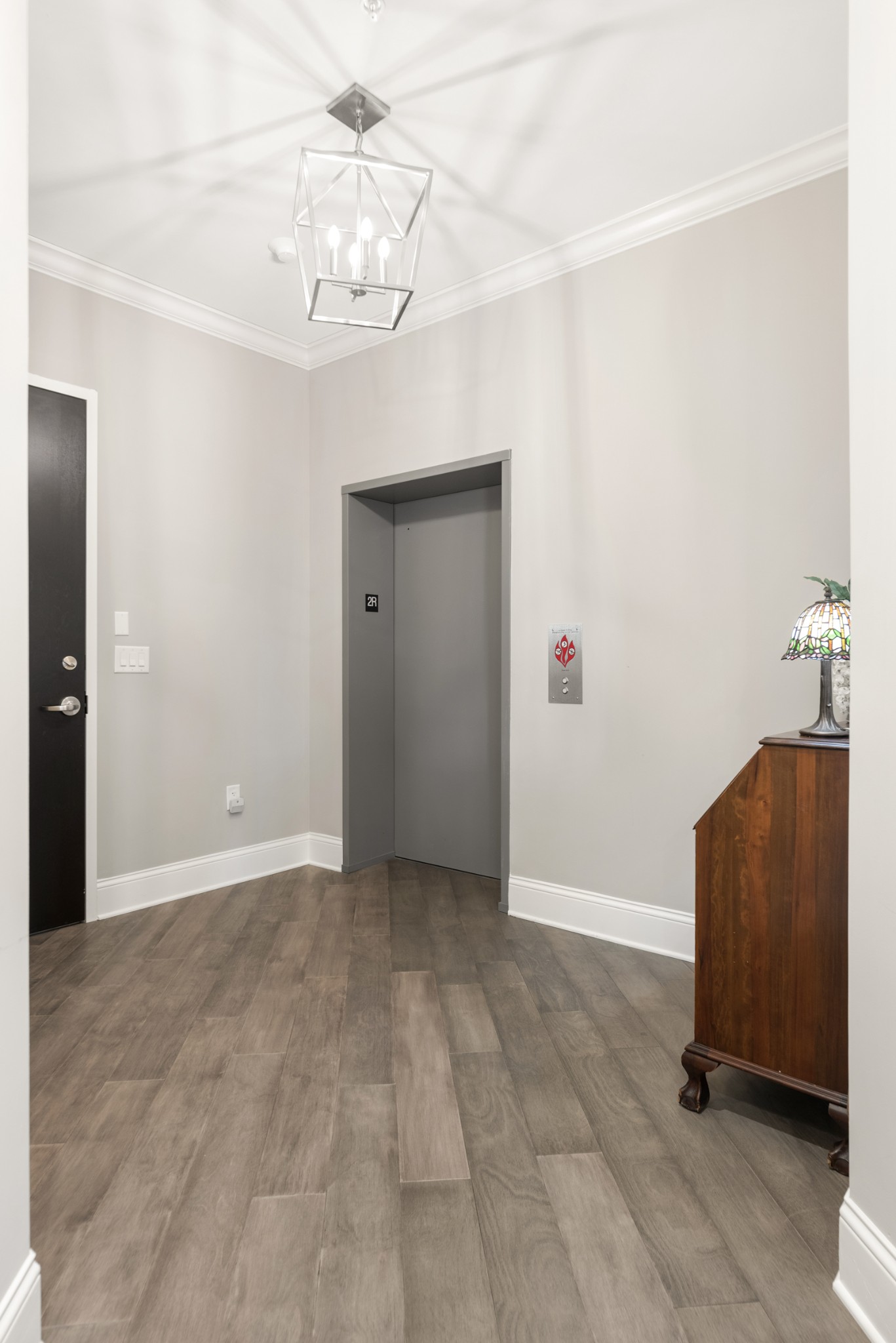 1024 Club View Drive D 202