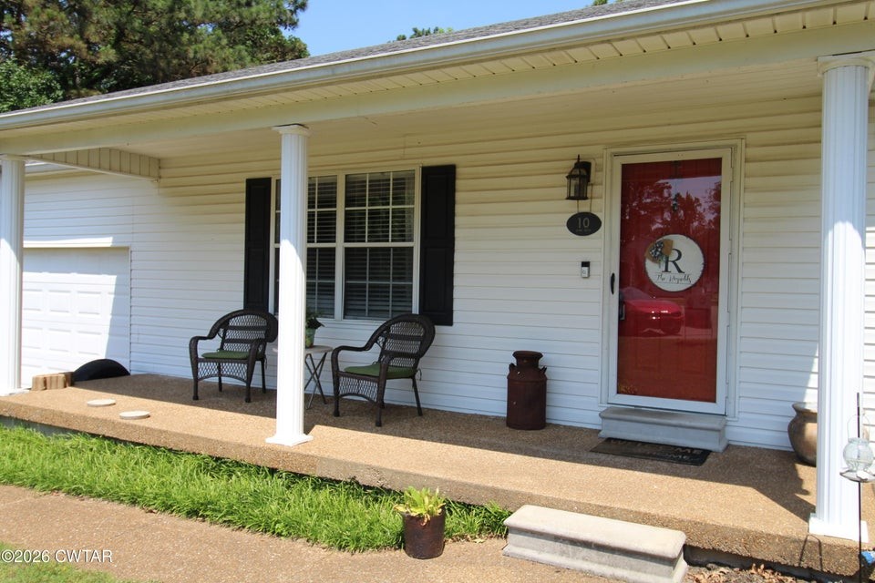 10 Emily Dr