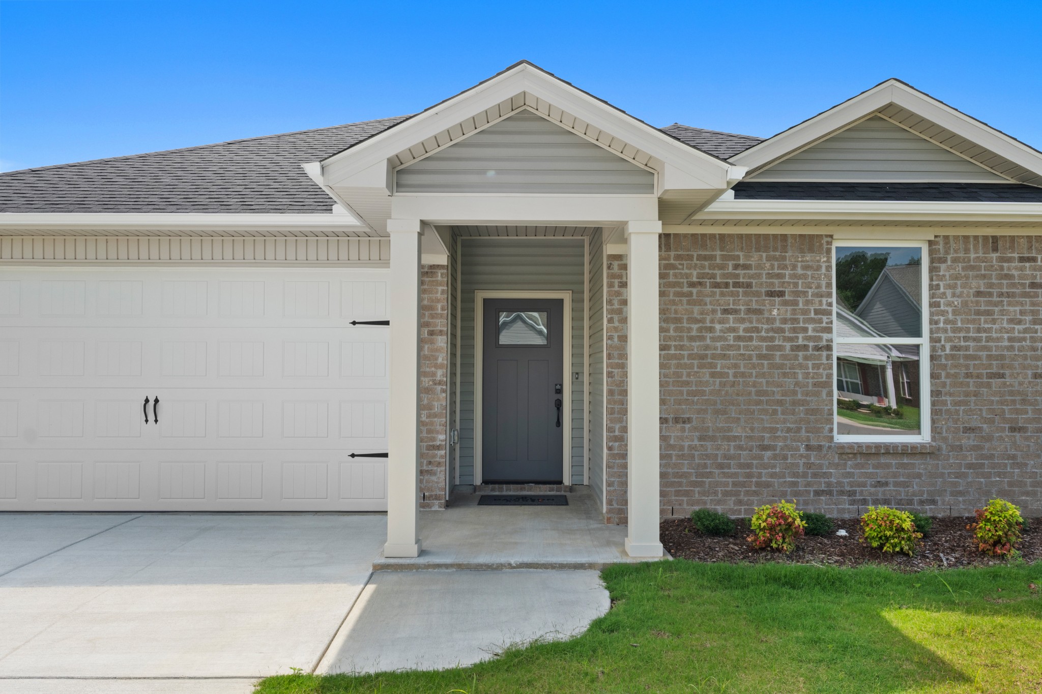 15 Aurora Cir