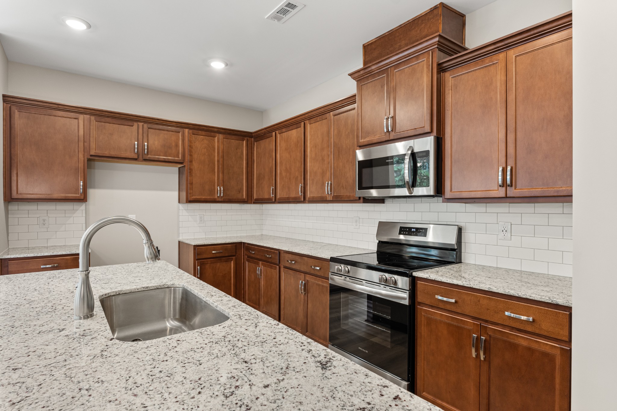15 Aurora Cir
