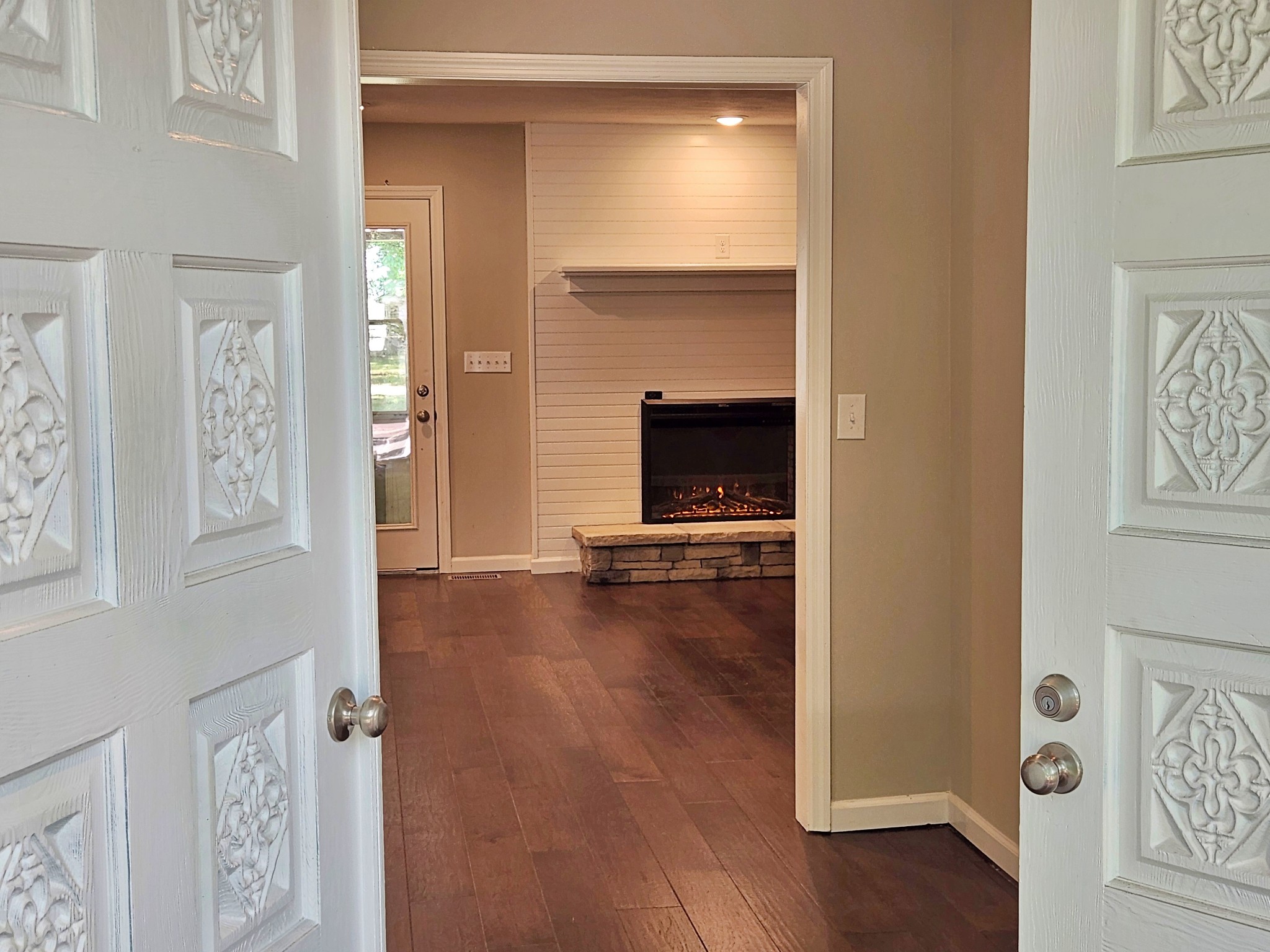 1414 Hillwood Cir