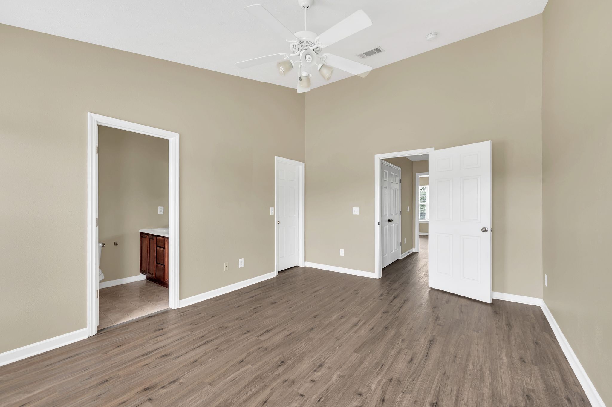 Antioch, Tennessee 37013, United States, 2 Bedrooms Bedrooms, ,3 BathroomsBathrooms,Residential,Coming Soon,172203