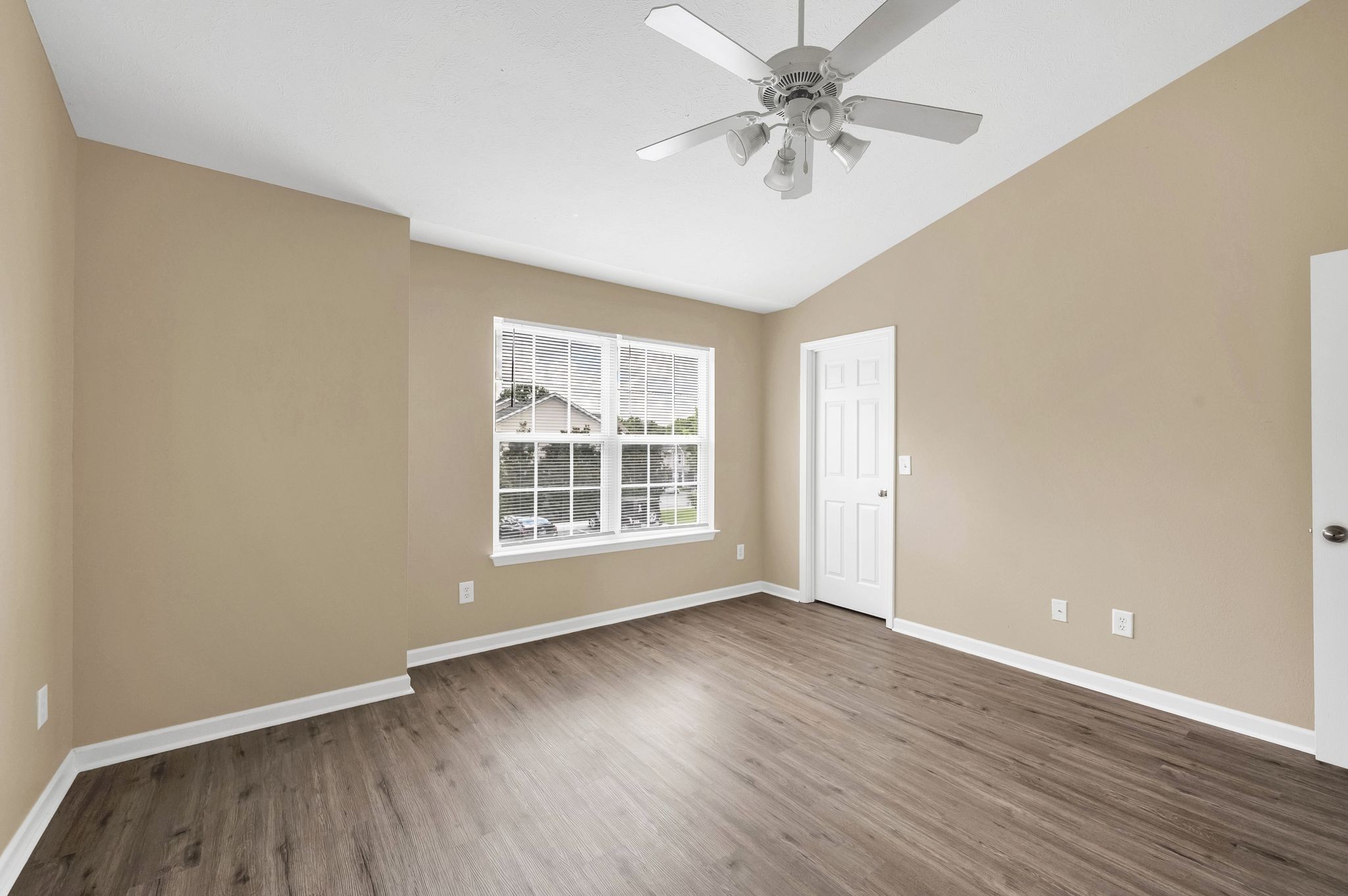 Antioch, Tennessee 37013, United States, 2 Bedrooms Bedrooms, ,3 BathroomsBathrooms,Residential,Coming Soon,172203