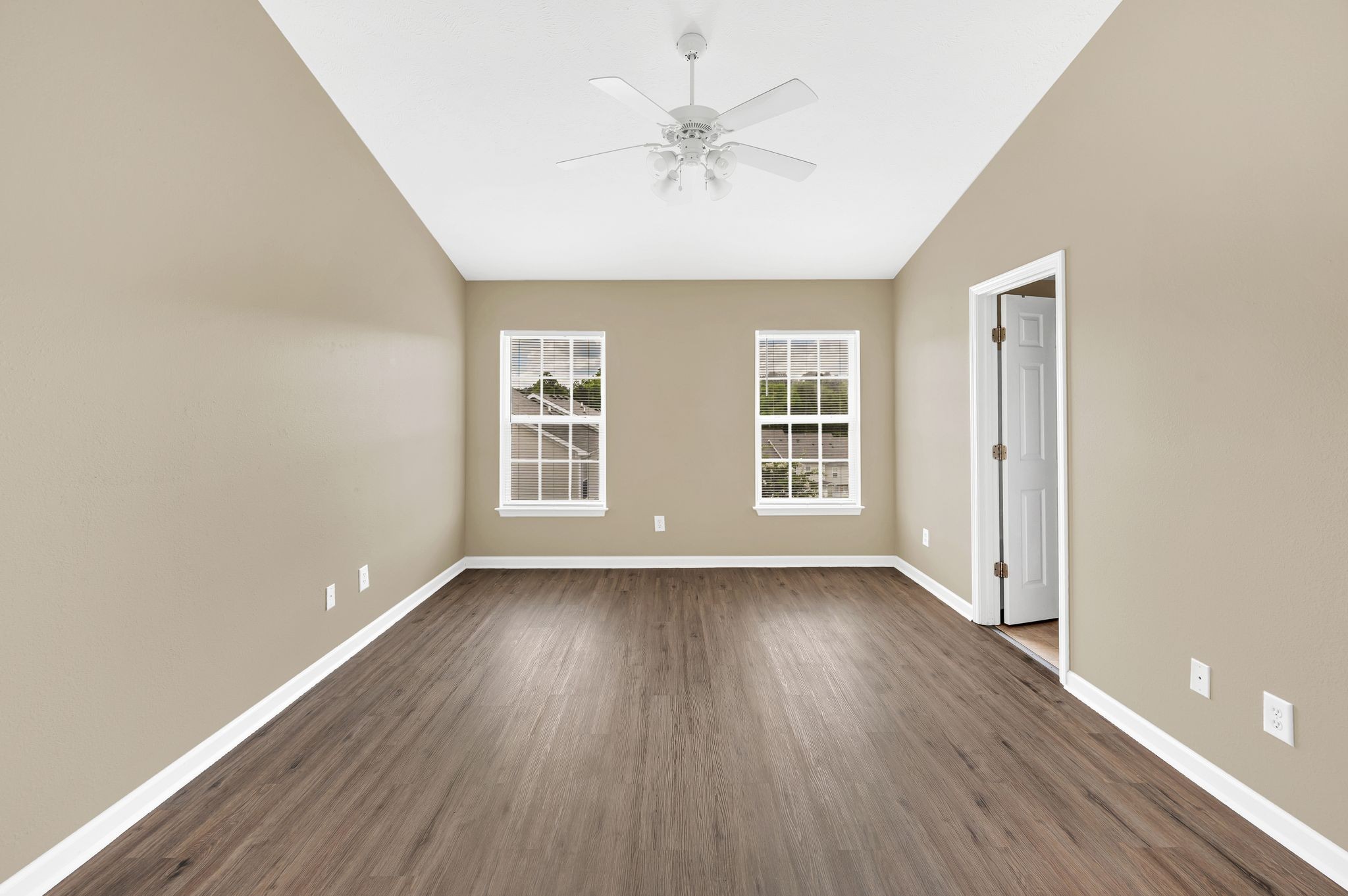 Antioch, Tennessee 37013, United States, 2 Bedrooms Bedrooms, ,3 BathroomsBathrooms,Residential,Coming Soon,172203