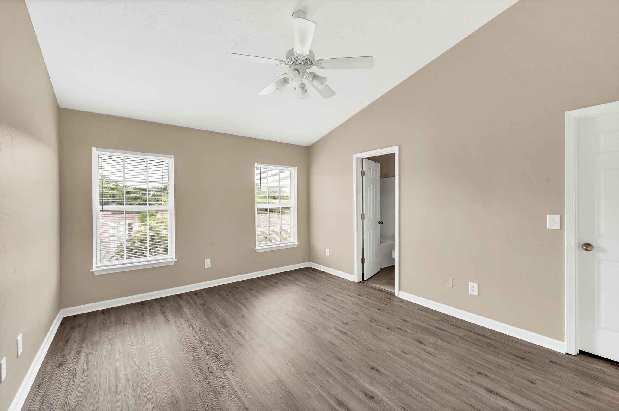 Antioch, Tennessee 37013, United States, 2 Bedrooms Bedrooms, ,3 BathroomsBathrooms,Residential,Coming Soon,172203