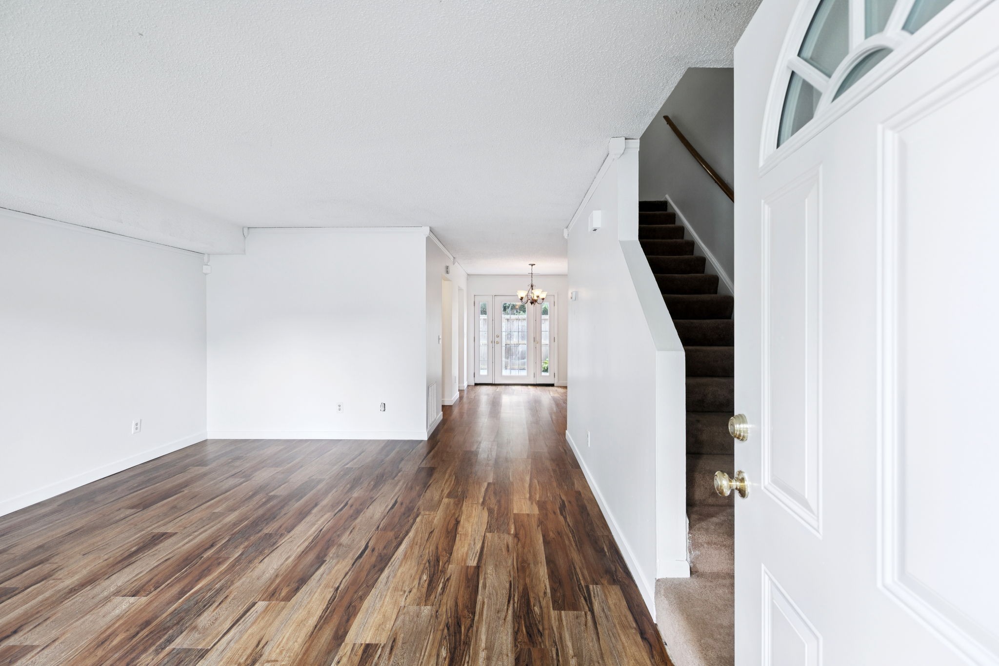 902 Granville Rd
