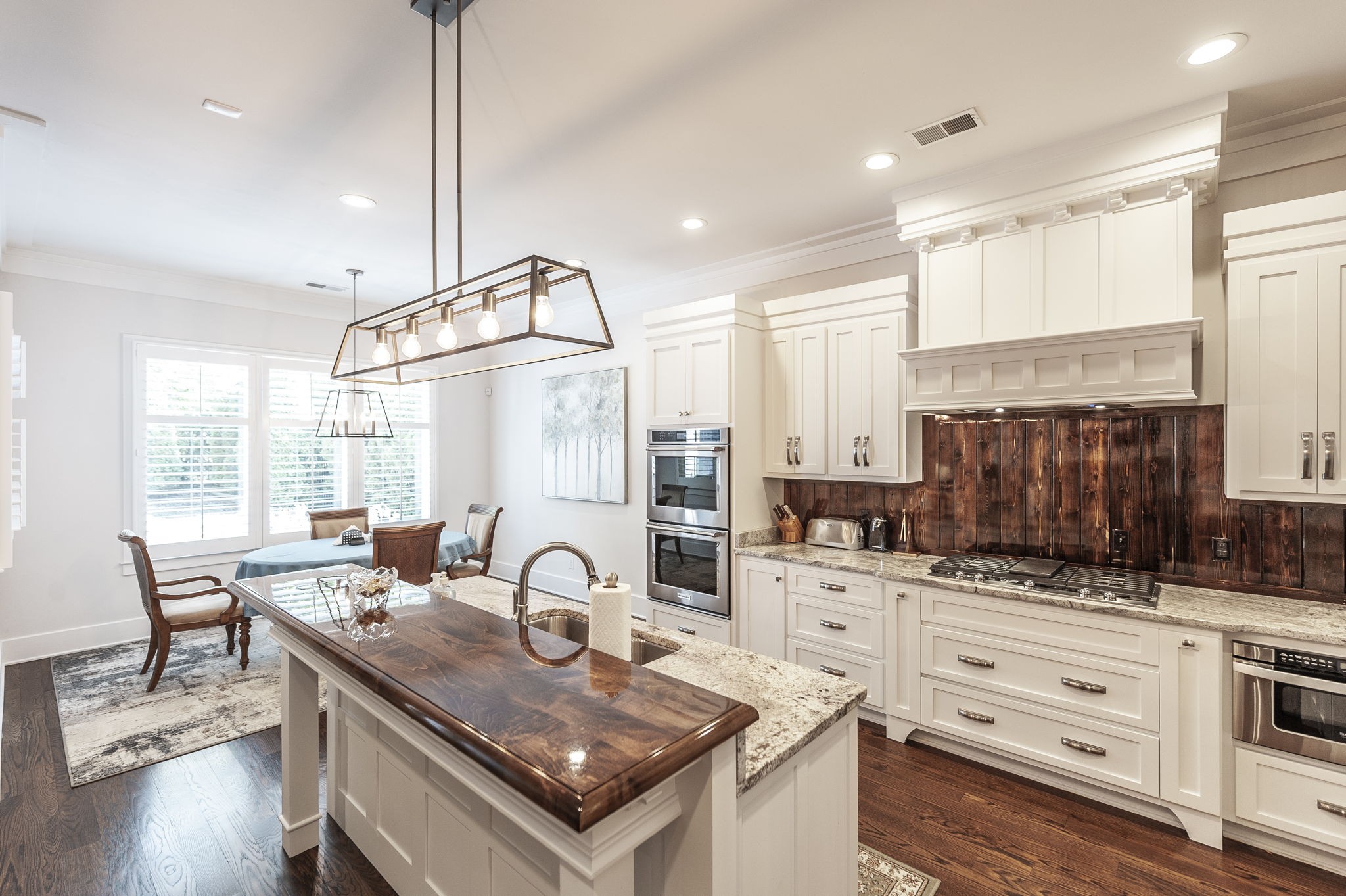 1043 Jarman Pvt Ln