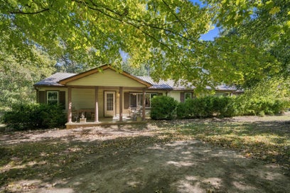 5731 Highway 230 Lyles TN 37098