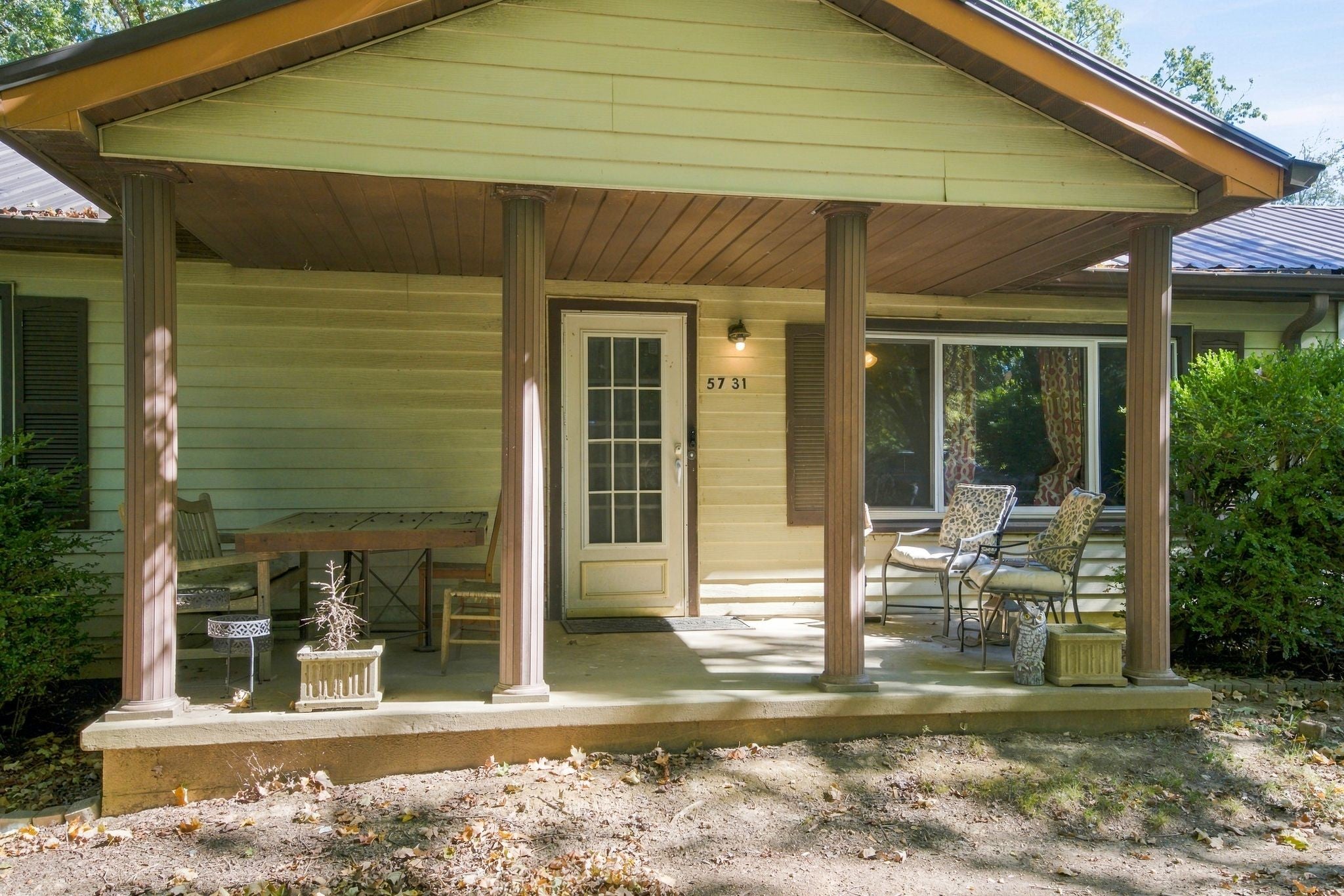 5731 Highway 230