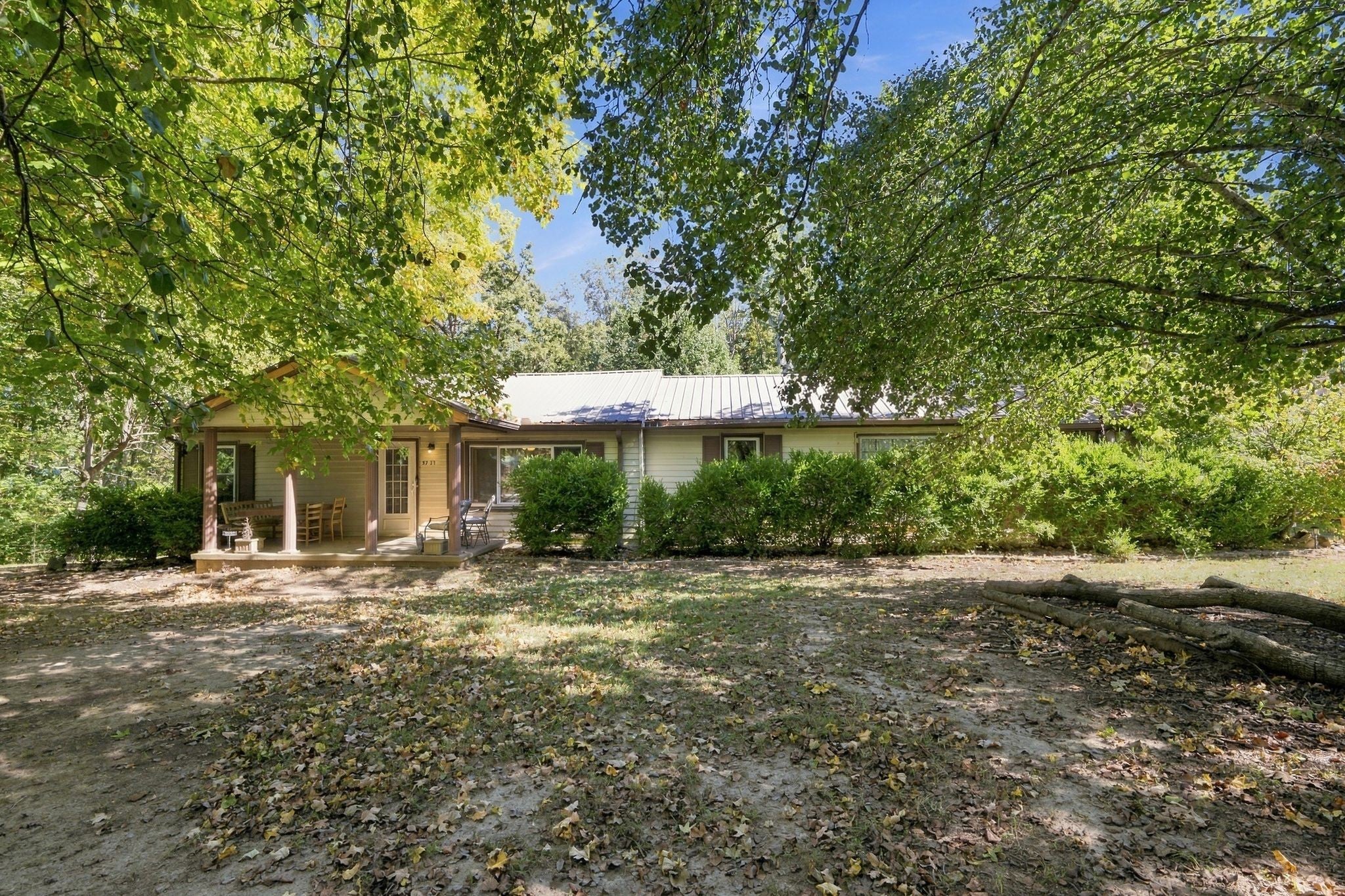 5731 Highway 230