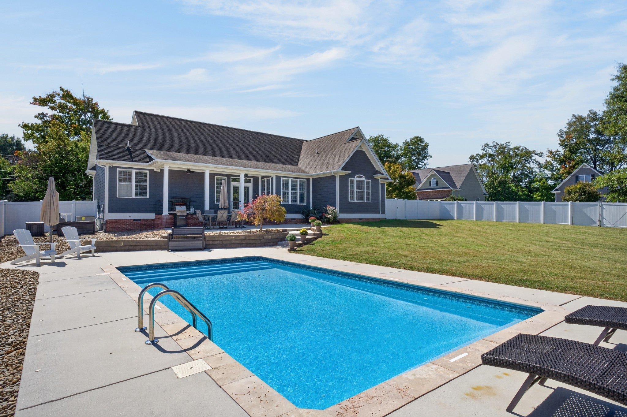 800 Windingbrook Ct