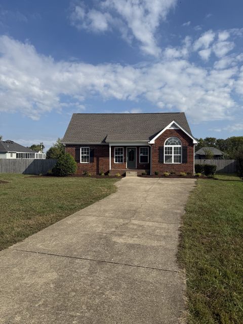 116 Chad St E Portland TN 37148