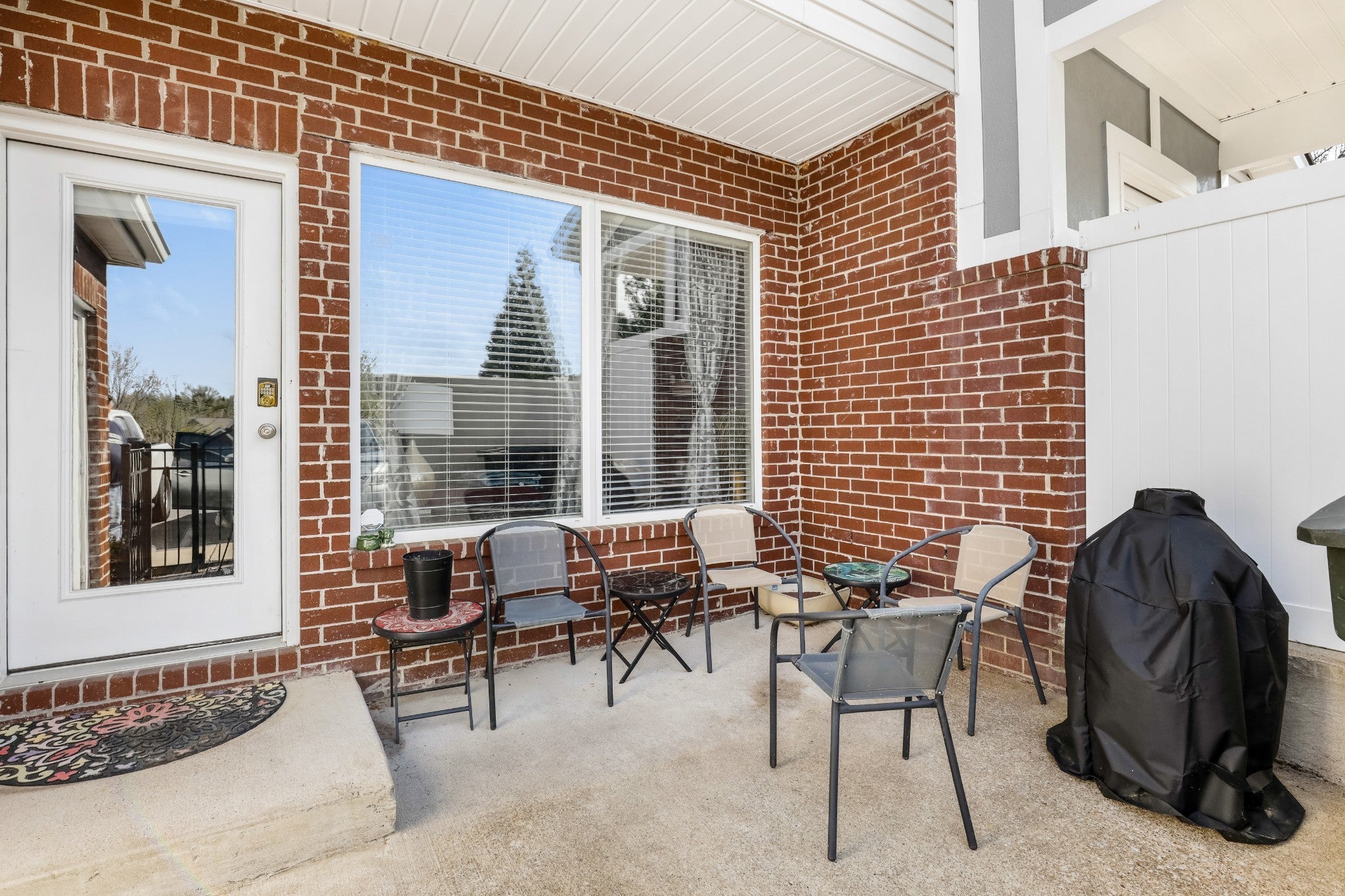708 Bracken Trl