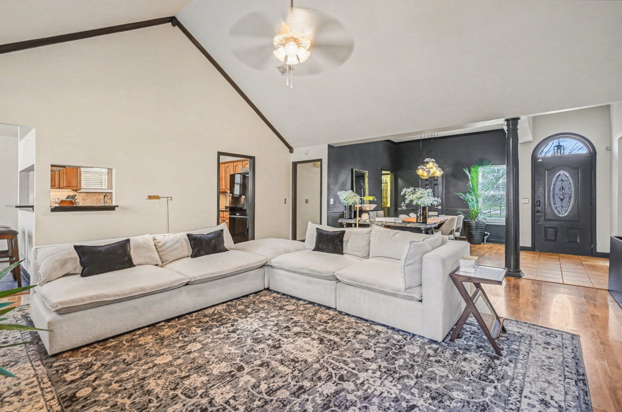 1605 Glen Trail Dr