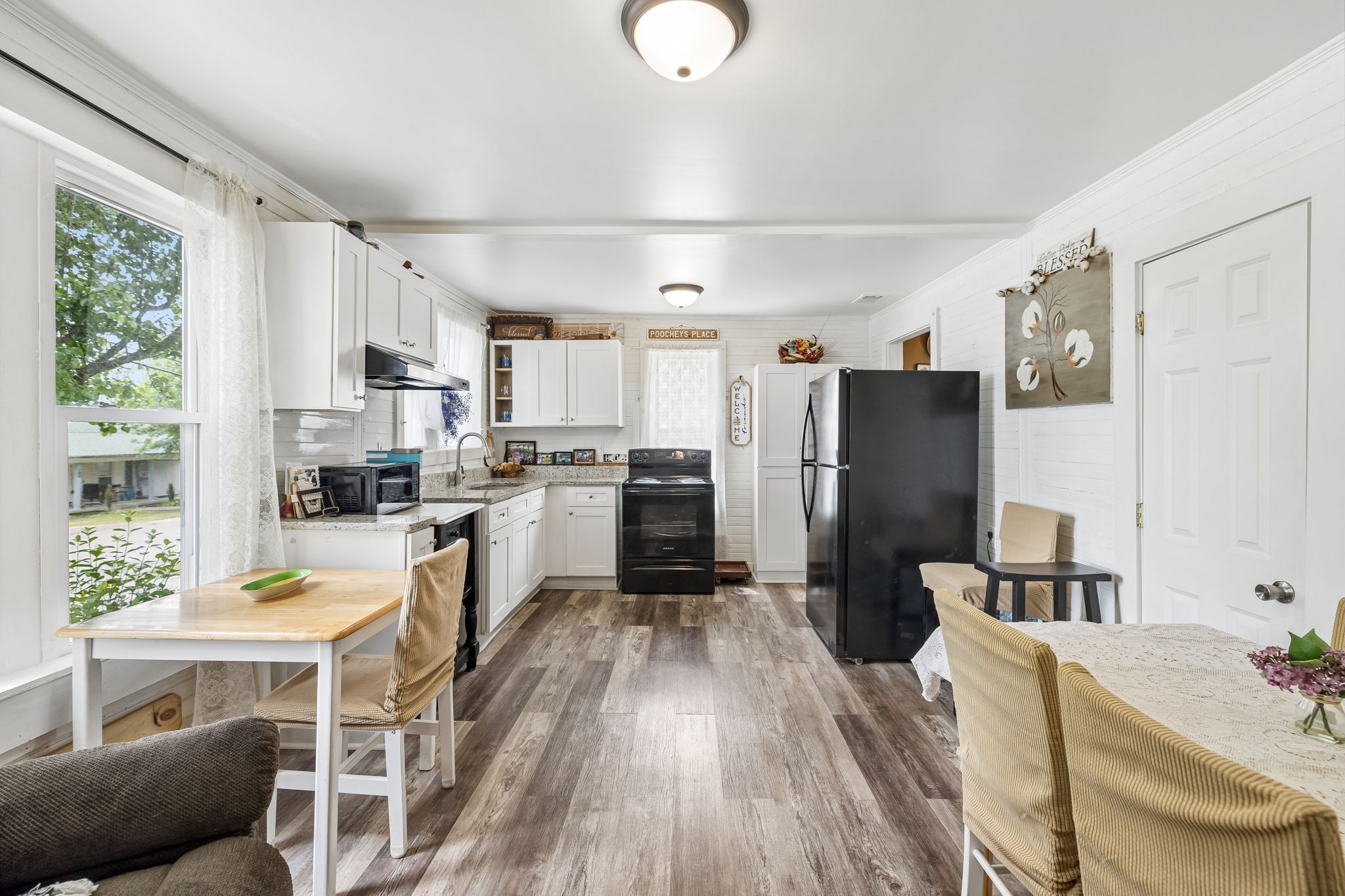 130 Cornwell Ave