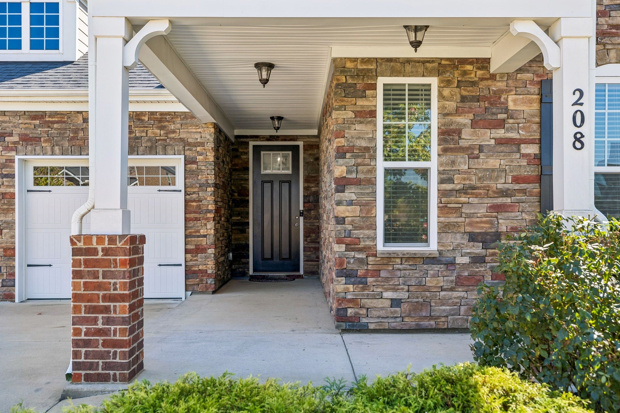 208 Campbell Cir