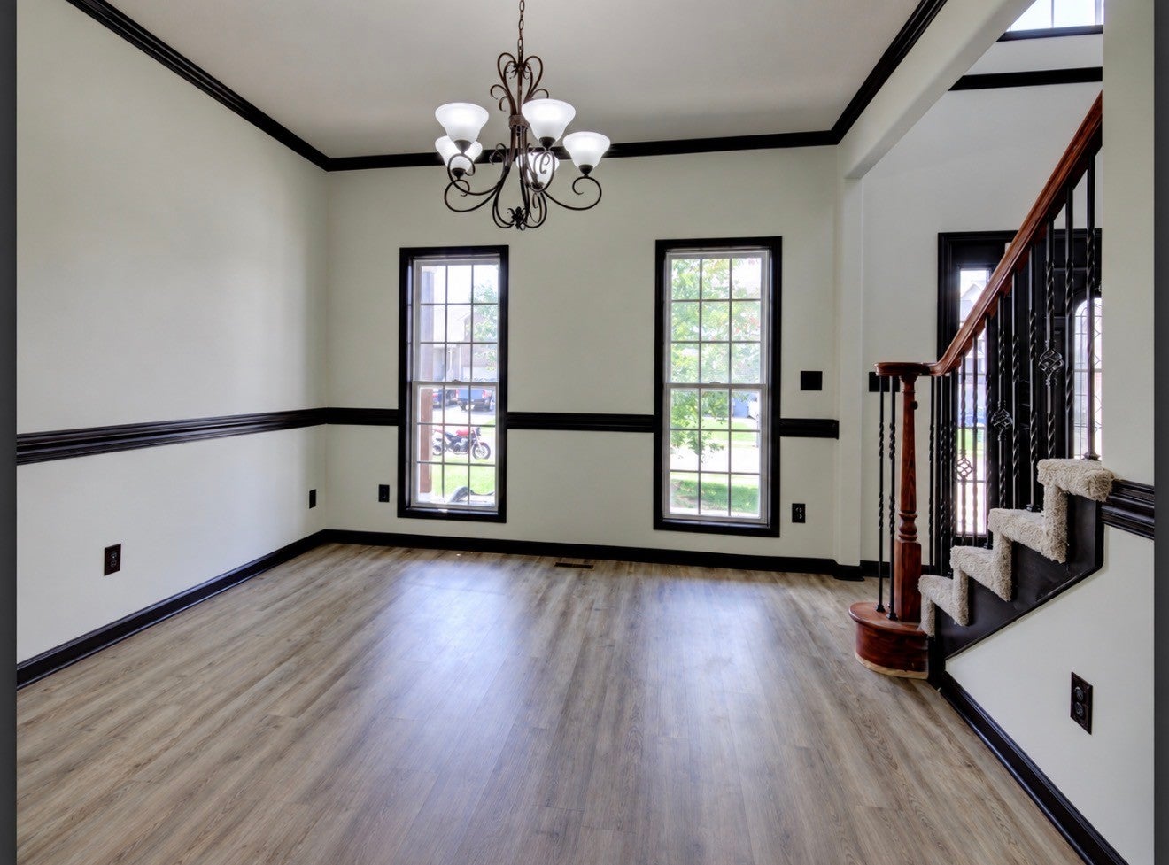 1145 Chinook Cir