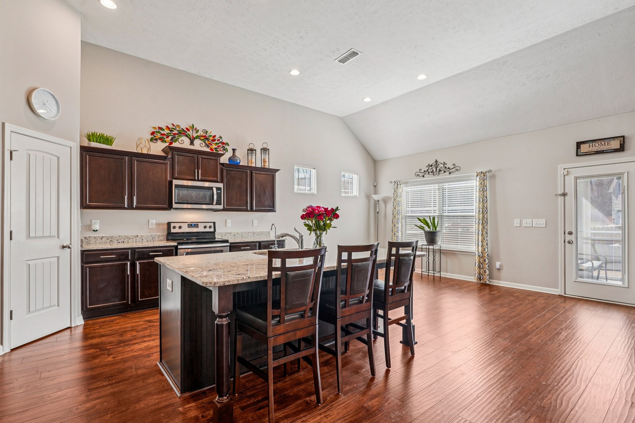 1092 Lady Nashville Dr